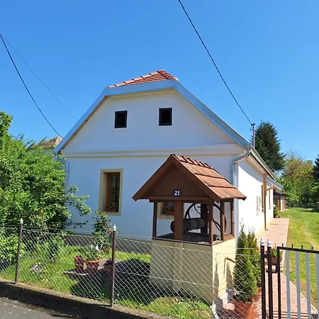 őrségi Szent Márton Lak Casa de Férias