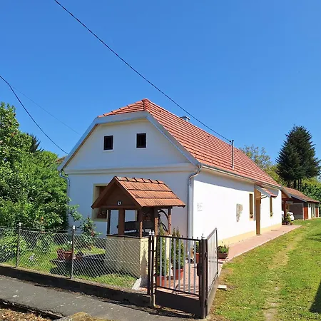 Orsegi Szent Marton Lak Ferienhaus *