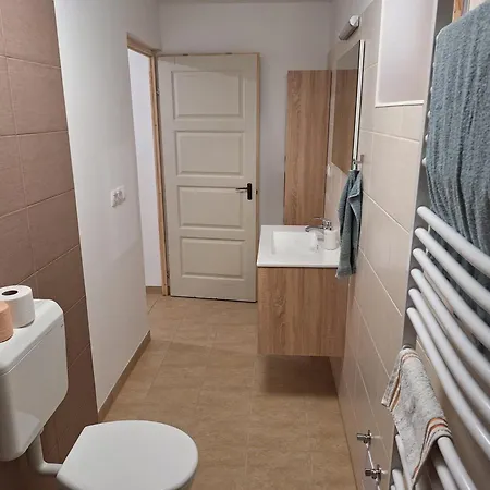Ferienhaus Orsegi Szent Marton Lak *