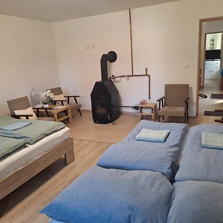 őrségi Szent Márton Lak Casa de Férias *